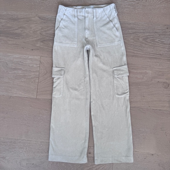 Abercrombie Kids High Rise Wide Leg Corduroy Cargo Pants in cream size 11/12 - Picture 4 of 11